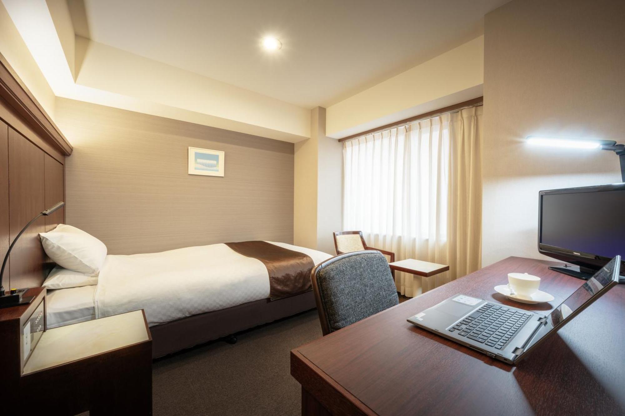 Niigata Grand Hotel Екстер'єр фото