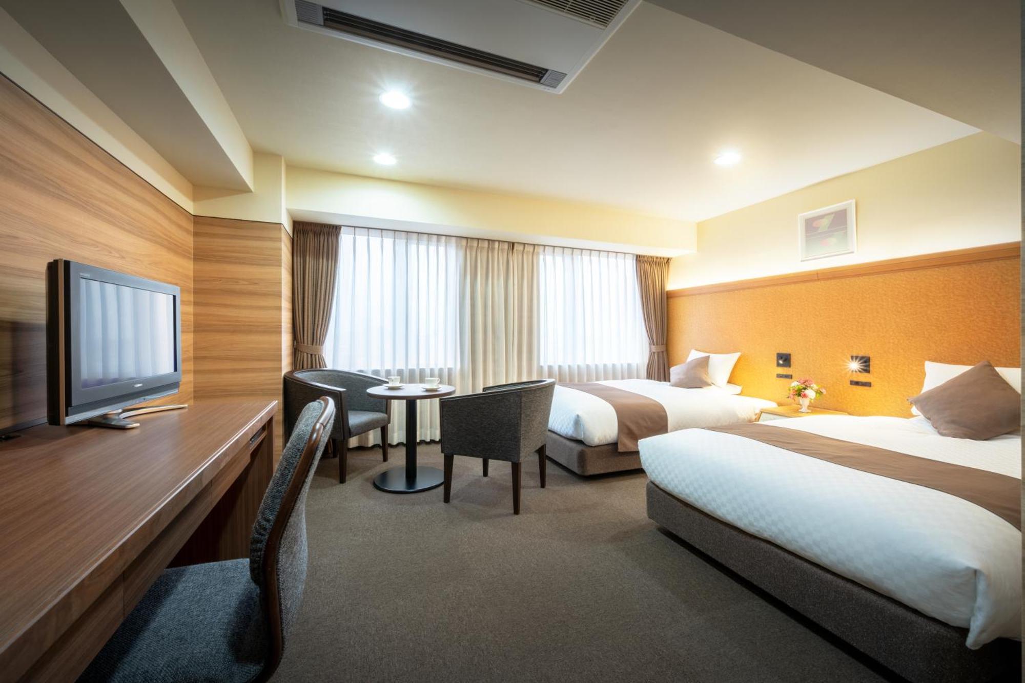 Niigata Grand Hotel Екстер'єр фото
